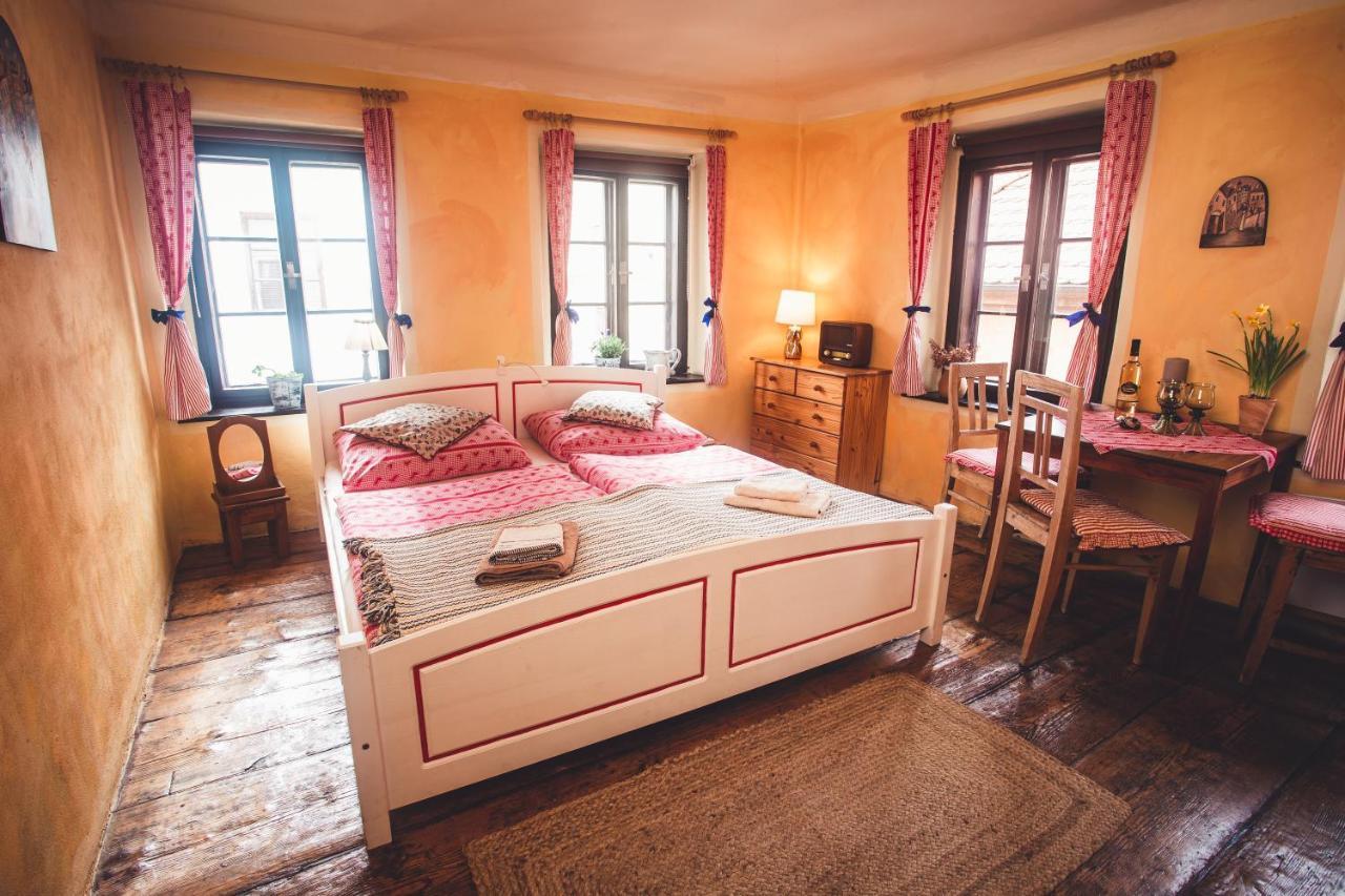 Pension Cert A Kaca Cesky Krumlov Exterior photo